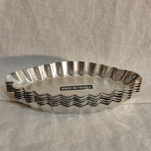 Vintage Set of 6 Made In France Mini Metal Tart Tins